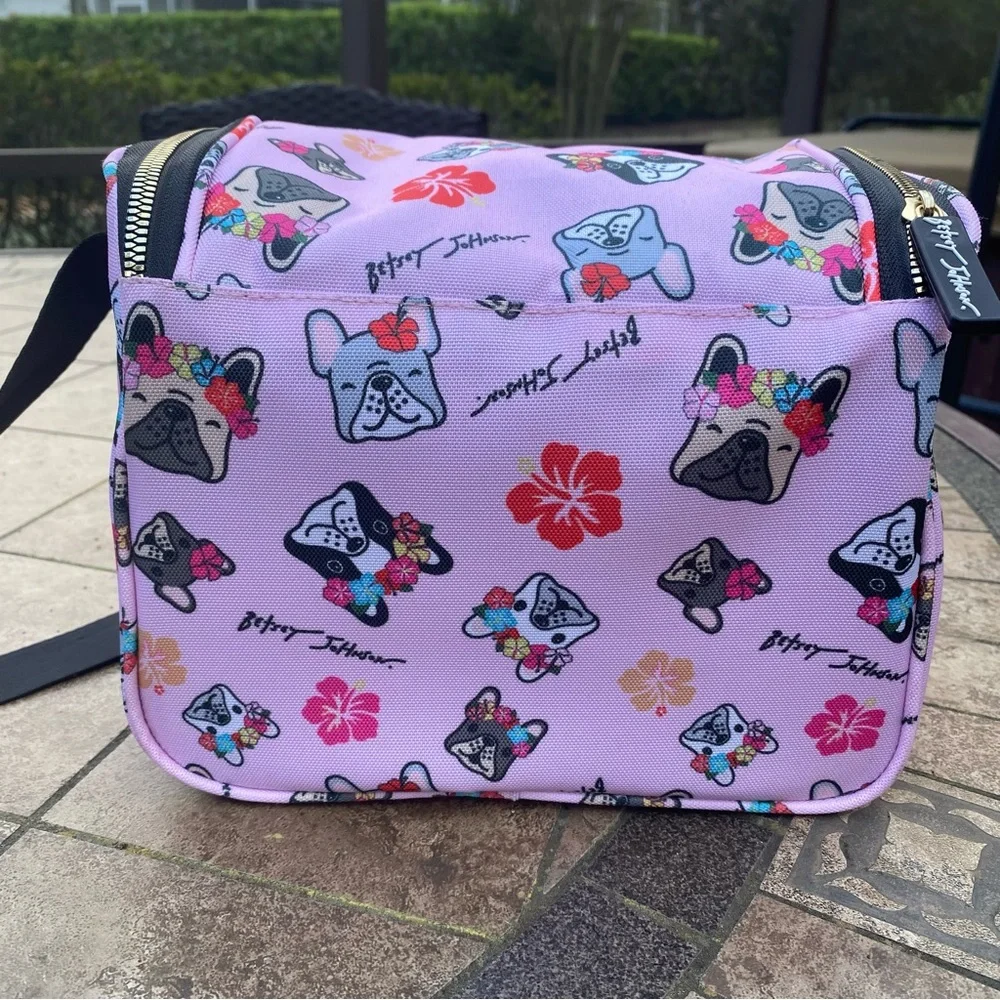 Betsey Johnson betsey johnson